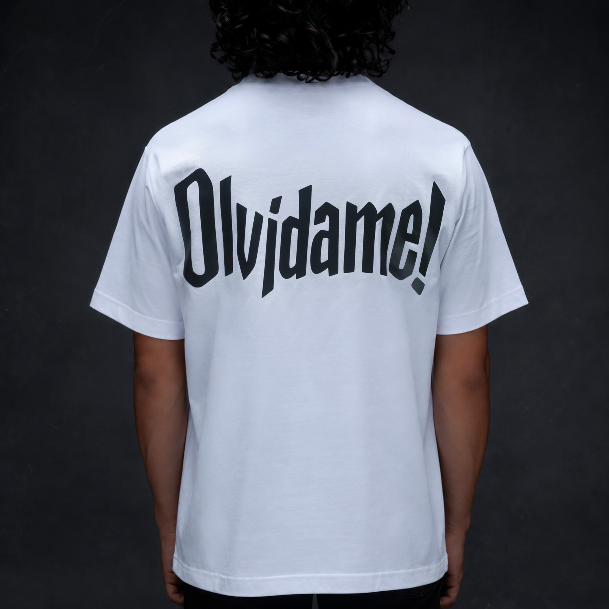 WHITE / BLACK BACKLACK PRINT OVERSIZED TEE