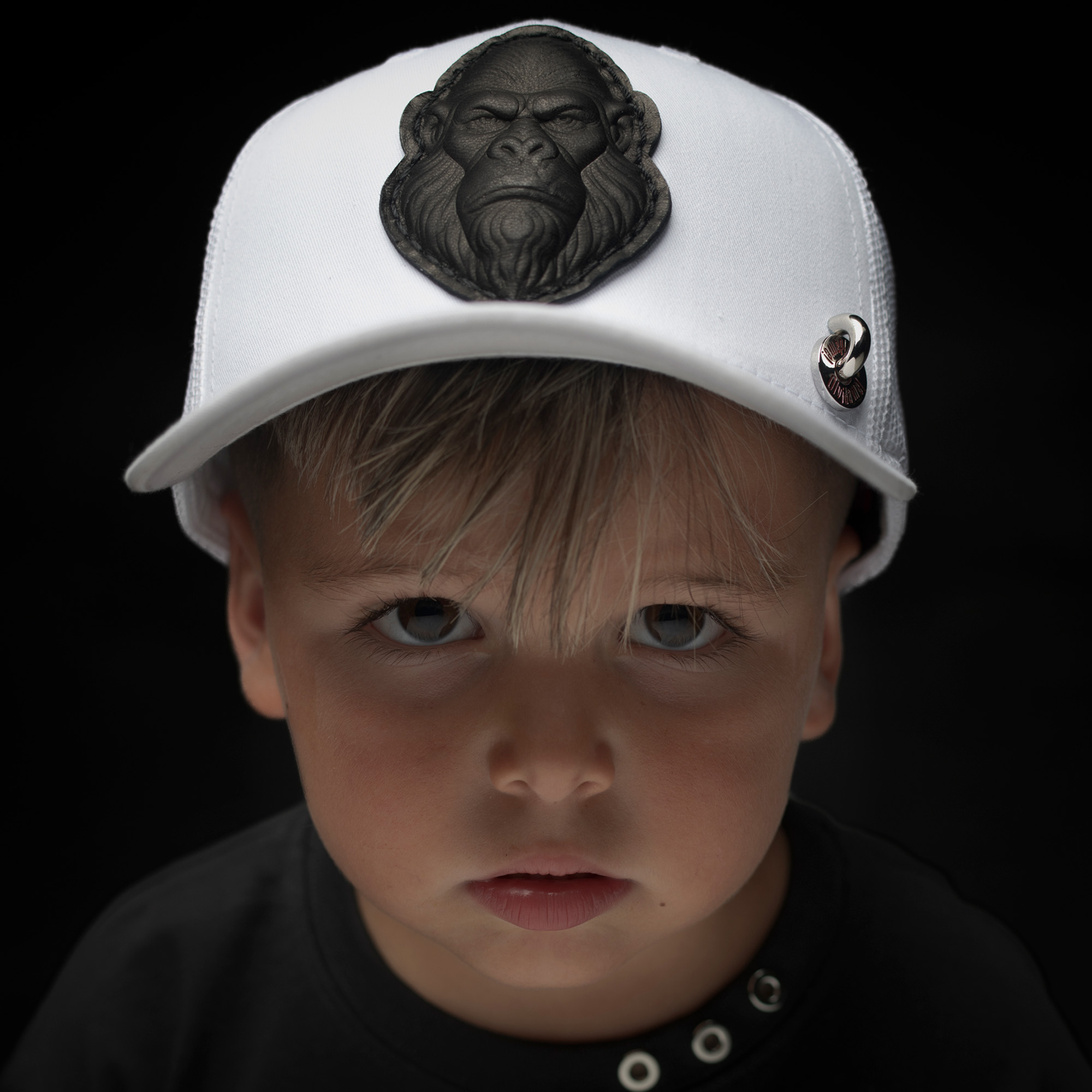 WHITE BLACK GORILLA KID CAP 03