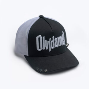 BLACK / WHITE PIERCED CAP