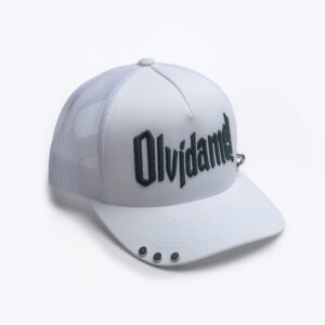 WHITE / BLACK PIERCED CAP